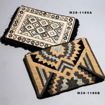 刺繍フラットポーチ L ホワイト 雑貨 小物入れ 化粧品 コスメ 幅27 通販