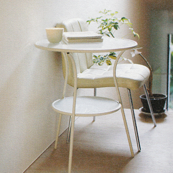 シンプルカフェラウンドテーブル