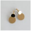 イヤリング 揺れる かわいい フロッキー フェルト 通販