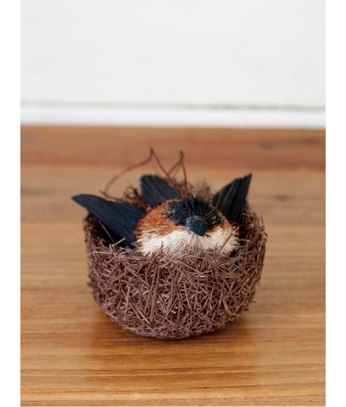 “ブラシアニマル鳥の巣”