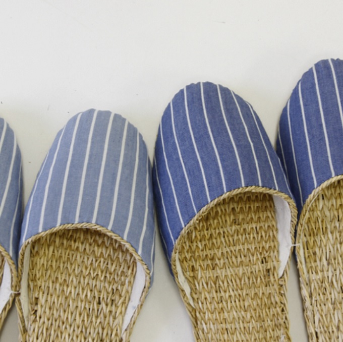 “ムギワラスリッパ