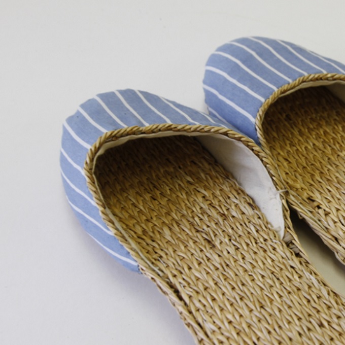 “ムギワラスリッパ