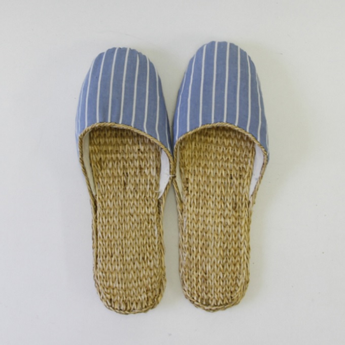 “ムギワラスリッパ