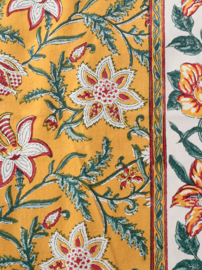 “フラワープリントマルチカバー”