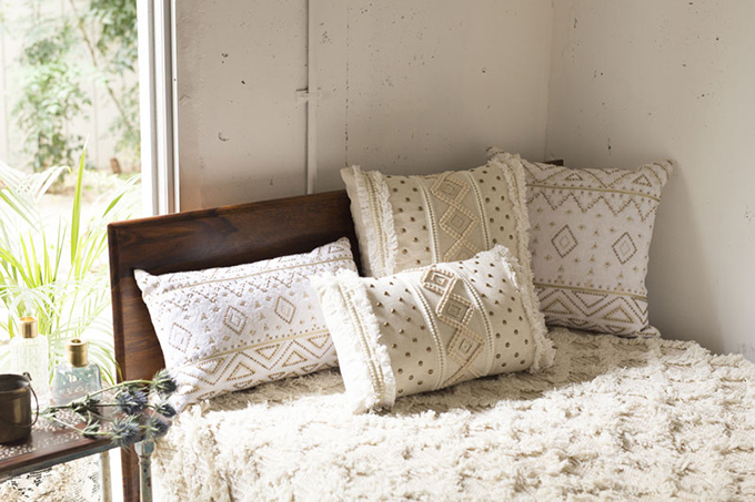 “刺繍×ビーズクッションカバー”