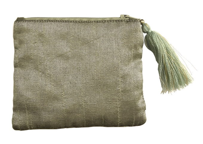 “刺繍ビーズポーチ