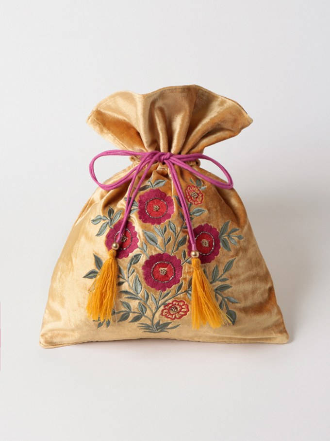 刺繍ベロア巾着袋 マスタード バッグ フラワー 花 雑貨 小物 高さ35 通販