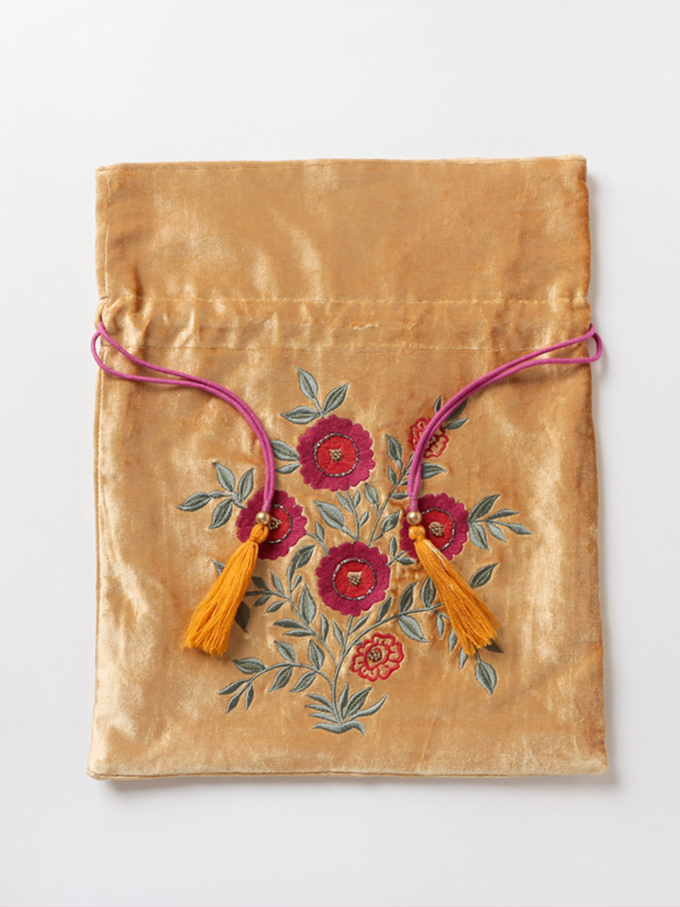 刺繍ベロア巾着袋 マスタード バッグ フラワー 花 雑貨 小物 高さ35 通販