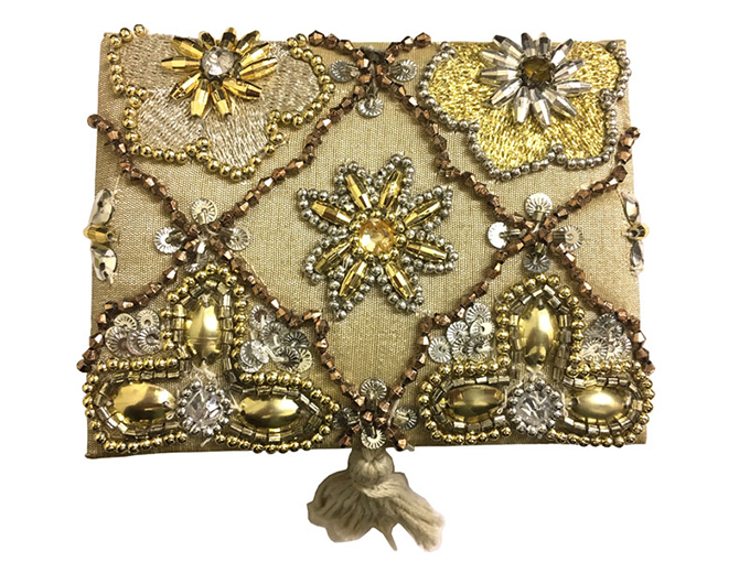 “刺繍ビーズコンパクトジュエリーボックス”