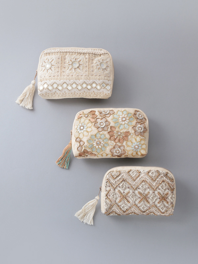 “刺繍ビーズポーチ”