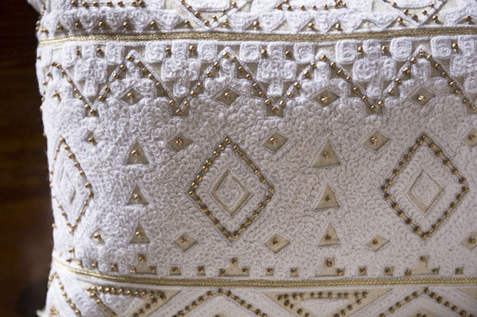 “刺繍×ビーズクッションカバー”